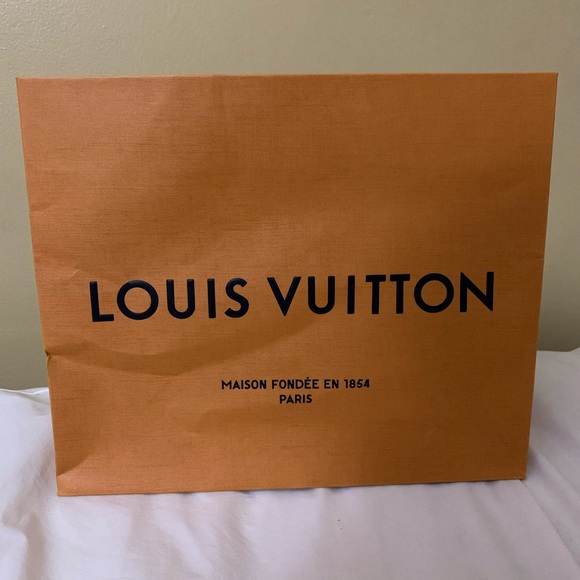 Louis Vuitton belt - Picture 5 of 8